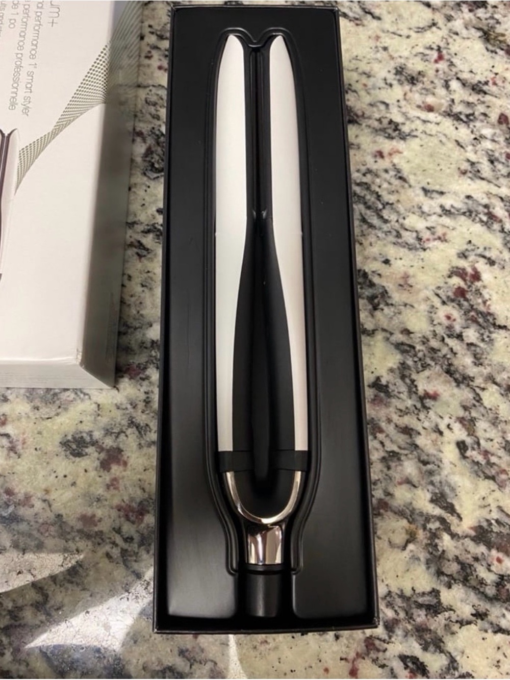 ghd platinum+ White and Black Ceramic Hair Straightener